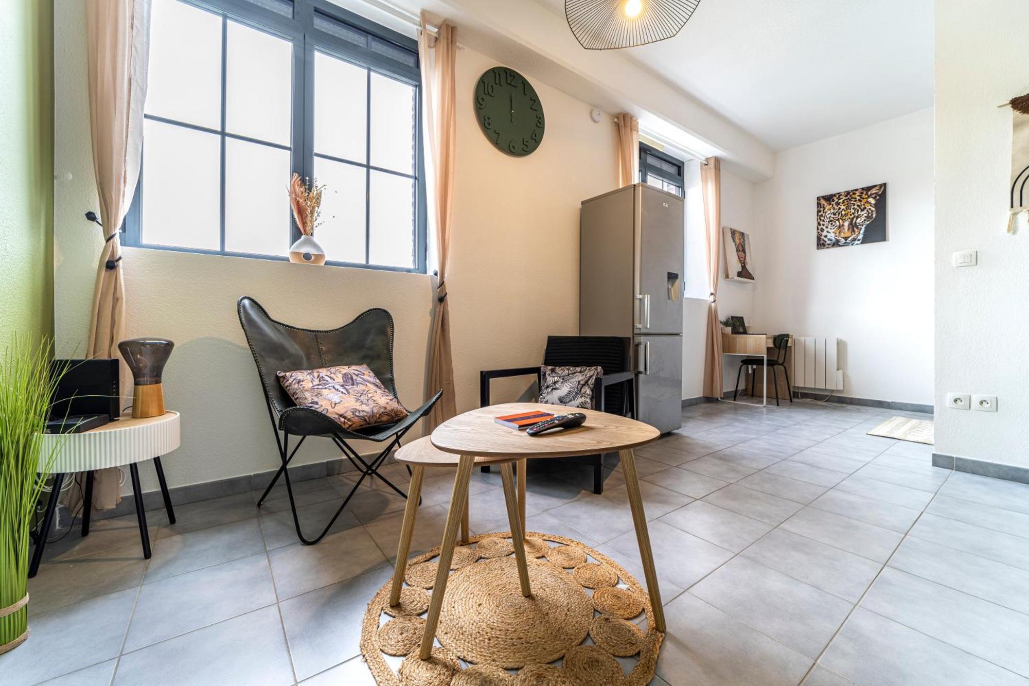 Stay Cosy Lille I Tourcoing - Appartement - Hypercentre - Parking Securise - Wifi - Netflix - Cuisine Eksteriør bilde