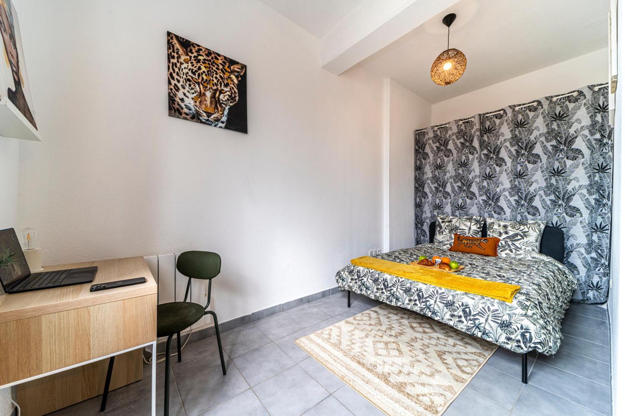 Stay Cosy Lille I Tourcoing - Appartement - Hypercentre - Parking Securise - Wifi - Netflix - Cuisine Eksteriør bilde